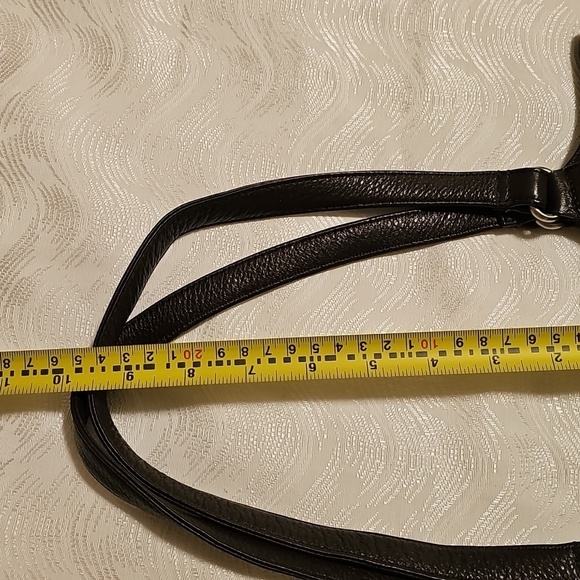 Stone Mountain brown leather shoulder bag very good condition front zip pouch ba - Picture 12 of 14